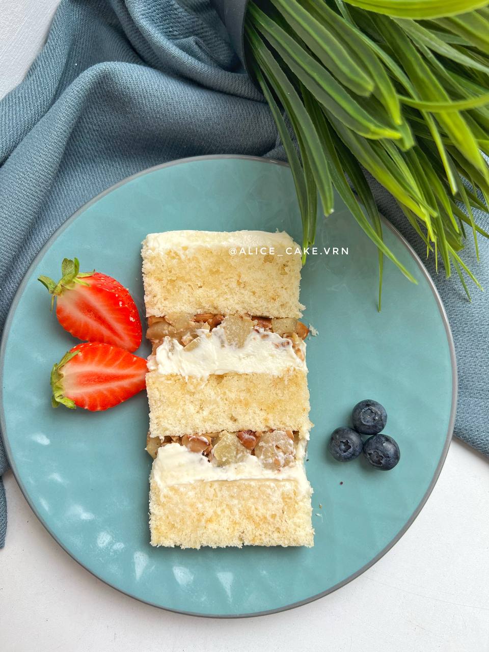 Груша с кешью в карамели